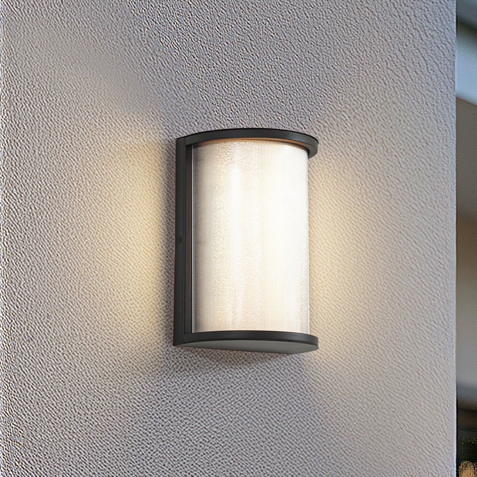 LED utevegglampe Calvik svart riflet rustfritt stål IP44 forside
