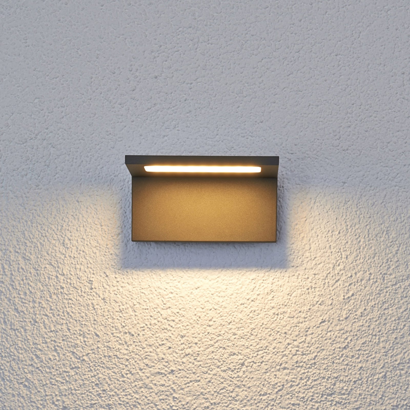 Montert LED utevegglampe Caner flat grafitt aluminium IP54 utendørs