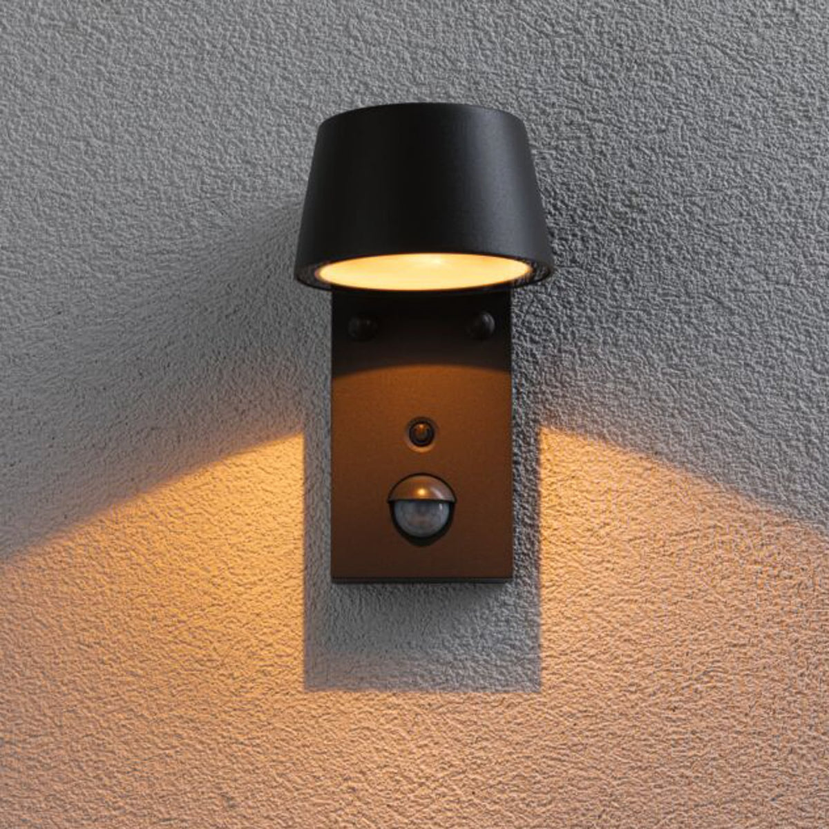 LED utevegglampe Capea med bevegelsessensor Paulmann bakside