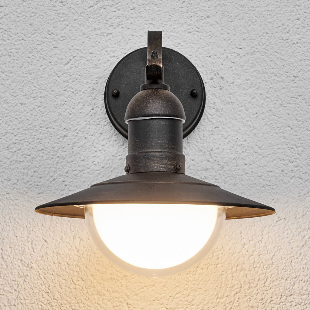 LED utevegglampe Clea lanterneform kobber 24 cm IP44 montert utendørs