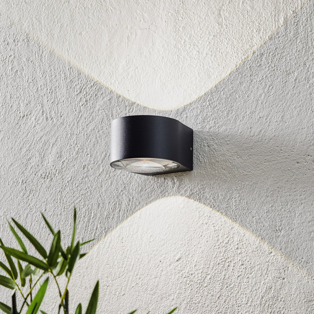 Montert LED utevegglampe CMD 9029 opp/ned aluminium IP65 på vegg