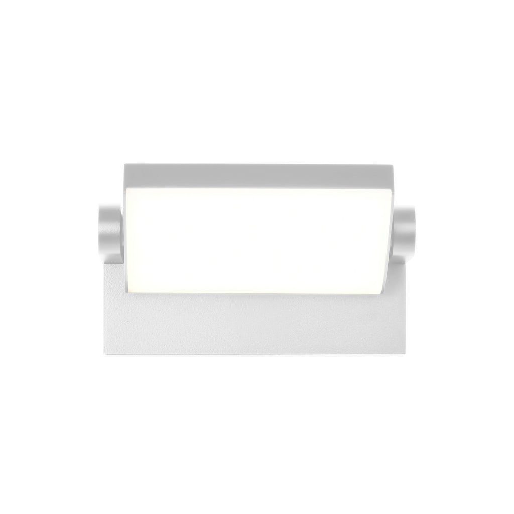 Montert LED utevegglampe CMD 9110 hvit CCT 20W IP54 på husvegg