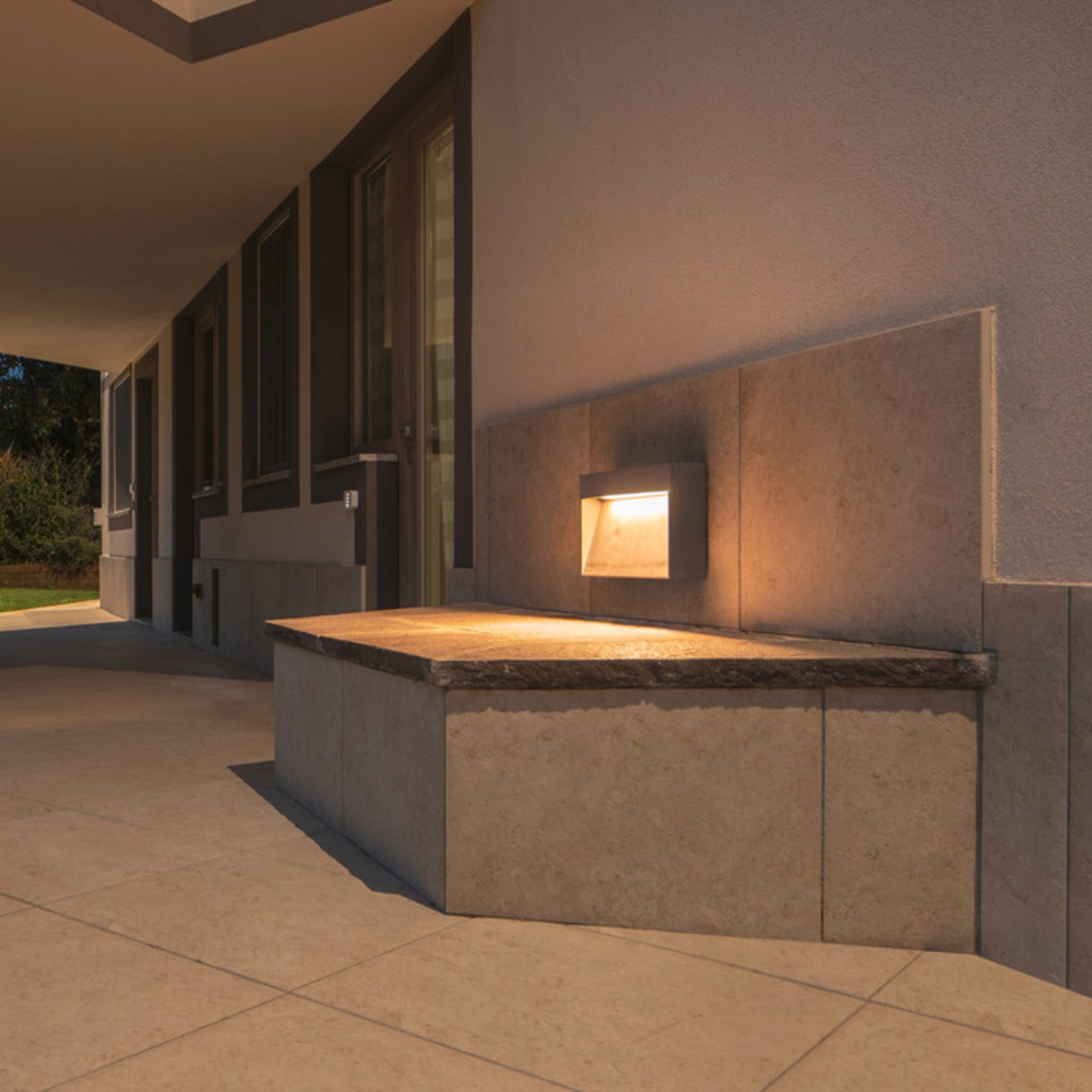 LED utevegglampe Concreto betong 37,5 cm bred IP65 bakside