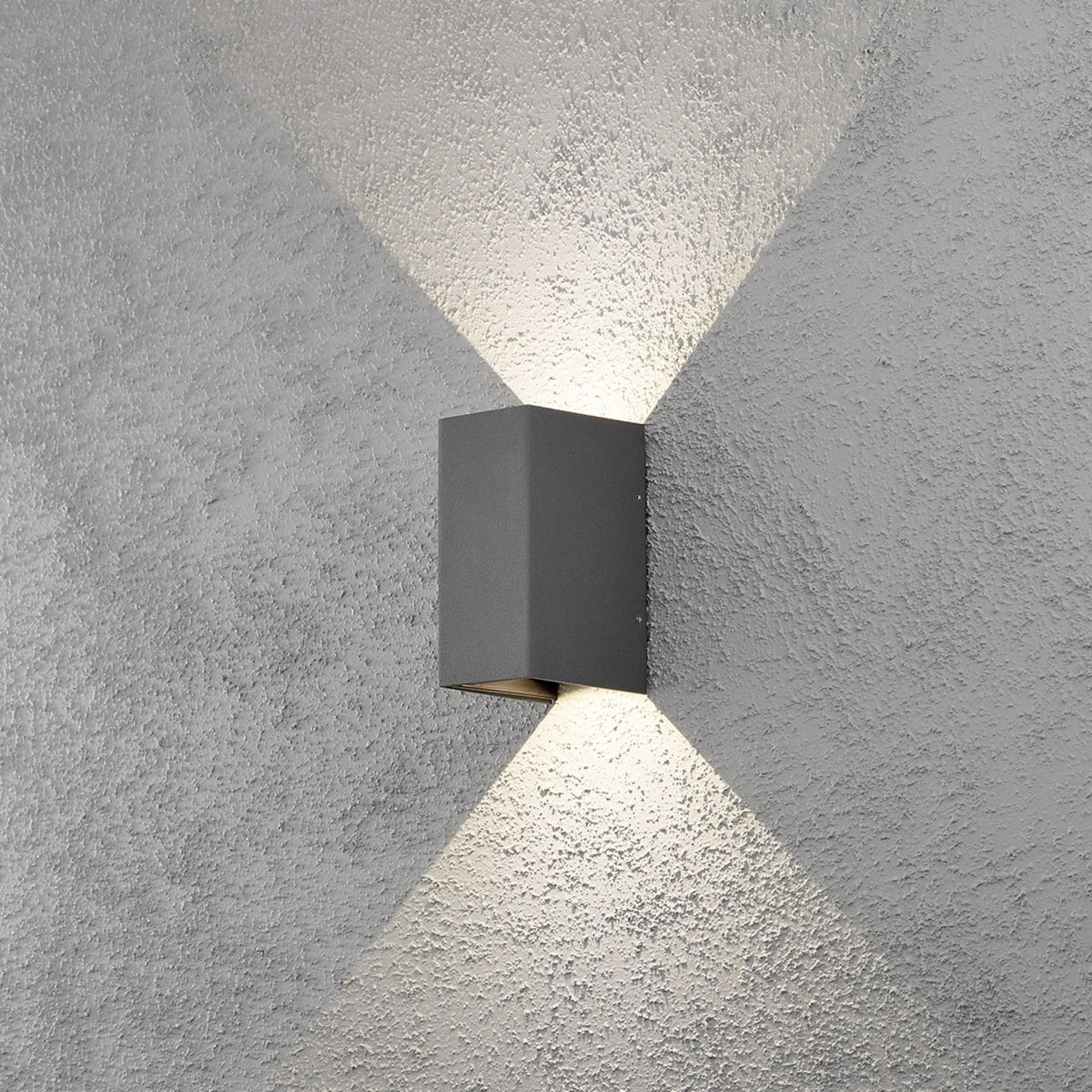 LED utevegglampe Cremona opp/ned antrasitt 8 cm IP54 detalj av justerbar lysretning