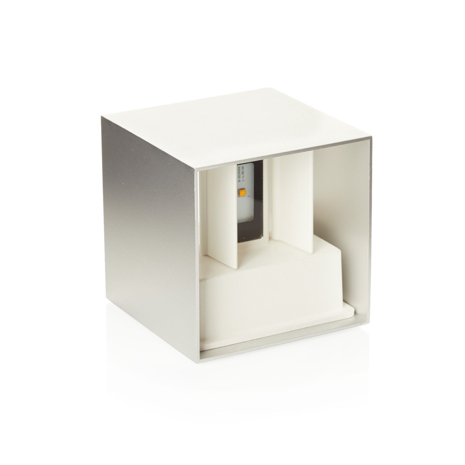 LED utevegglampe Cube opp og ned aluminium 10 cm IP54 - ORION montert utendørs