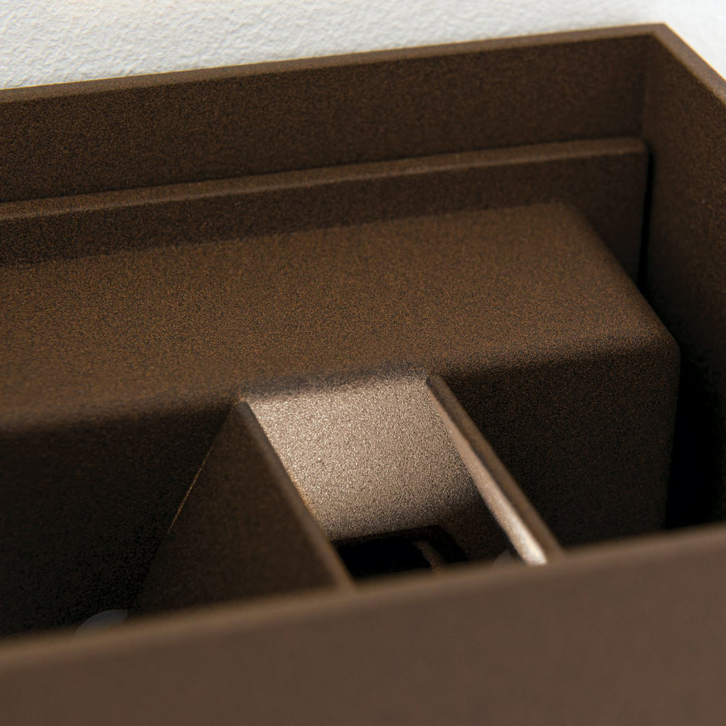LED utevegglampe Cube-S med bevegelsessensor rustfarget IP54 sensor