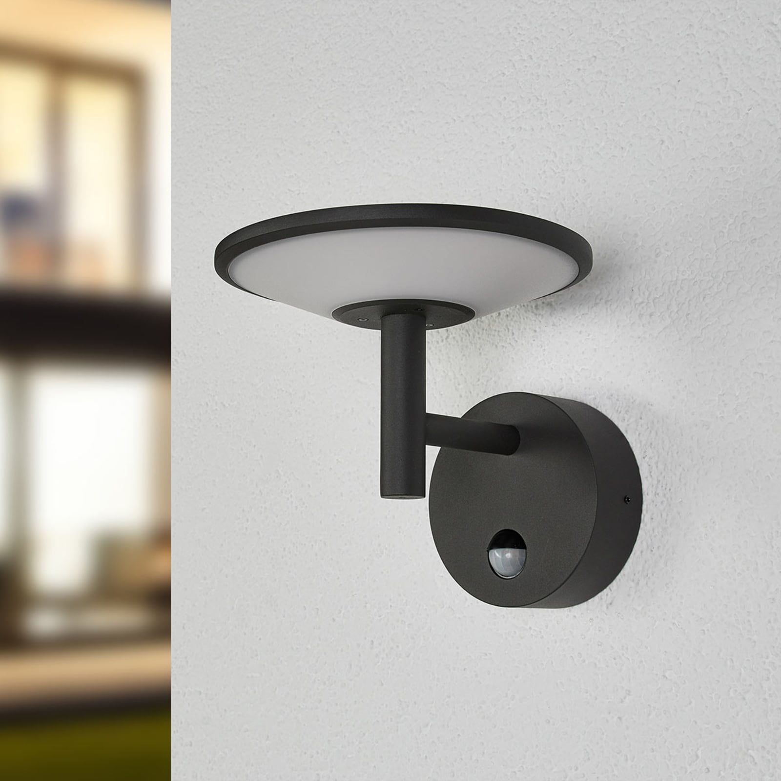 LED utevegglampe Fenia med bevegelsessensor antrasitt detalj