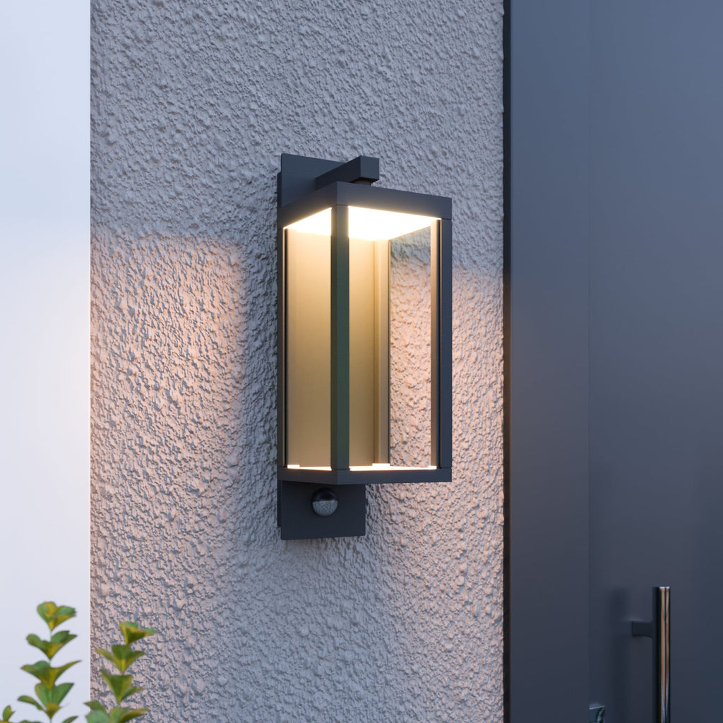 LED utevegglampe Ferdinand med bevegelsessensor forfra