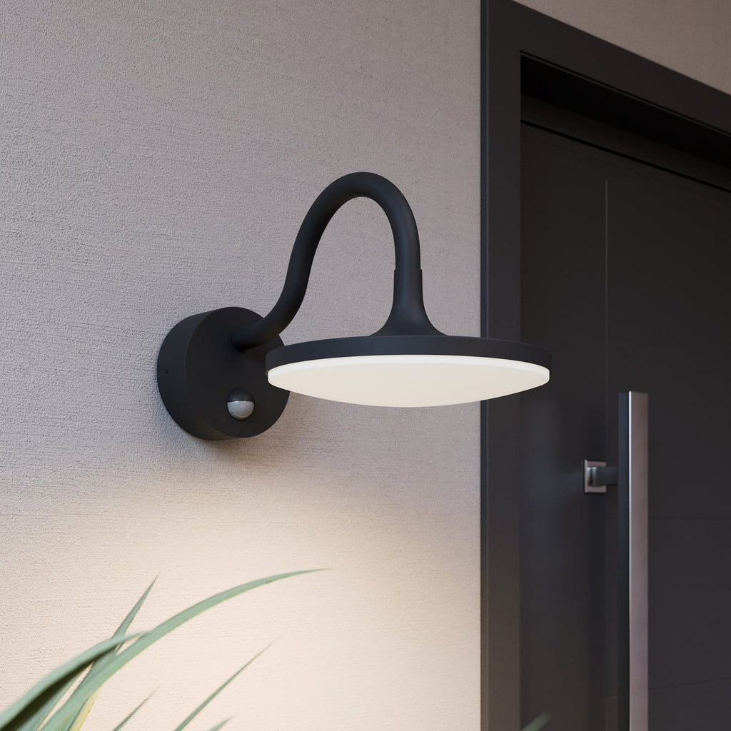 LED utevegglampe Fineria med bevegelsessensor front
