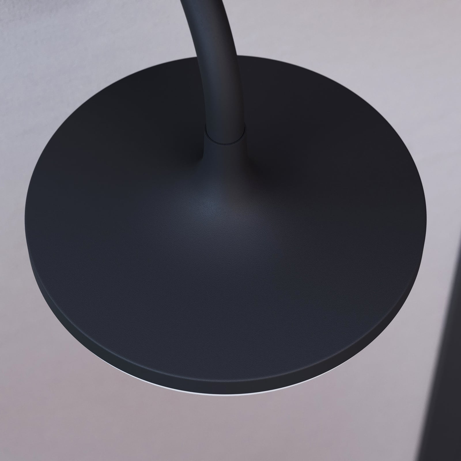 LED utevegglampe Fineria med bevegelsessensor montert på vegg