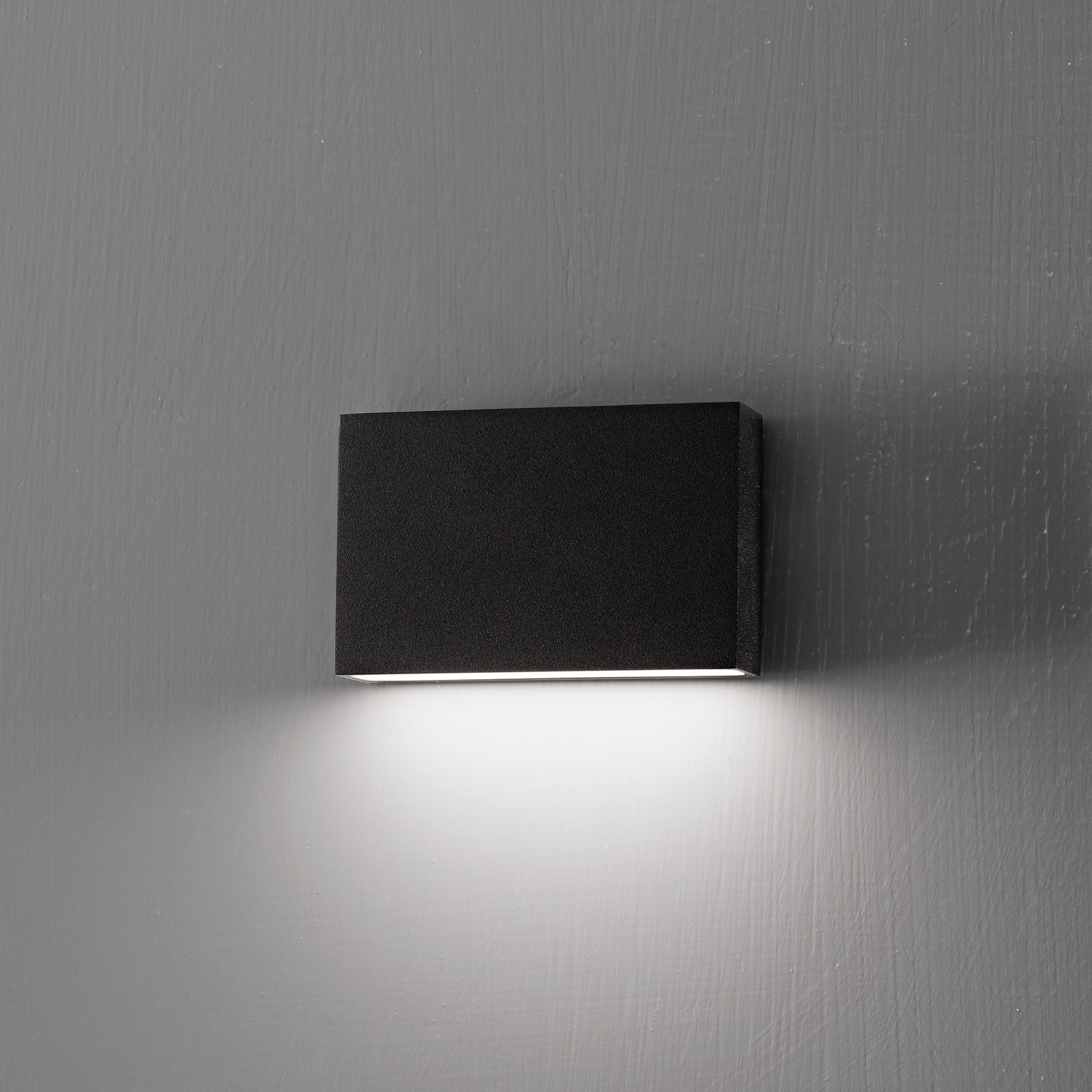 LED utevegglampe Flatbox svart aluminium 11x7 cm IP54 montert