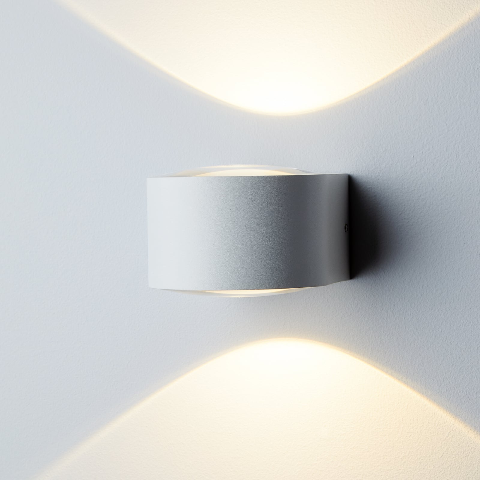 LED utevegglampe Frey opp og ned hvit IP65 forside