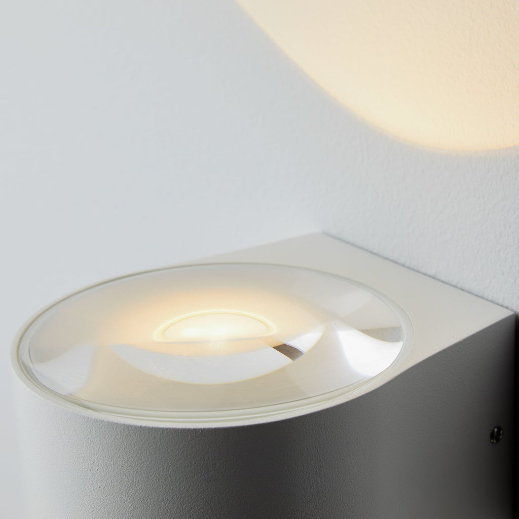 LED utevegglampe Frey opp og ned hvit IP65 montert