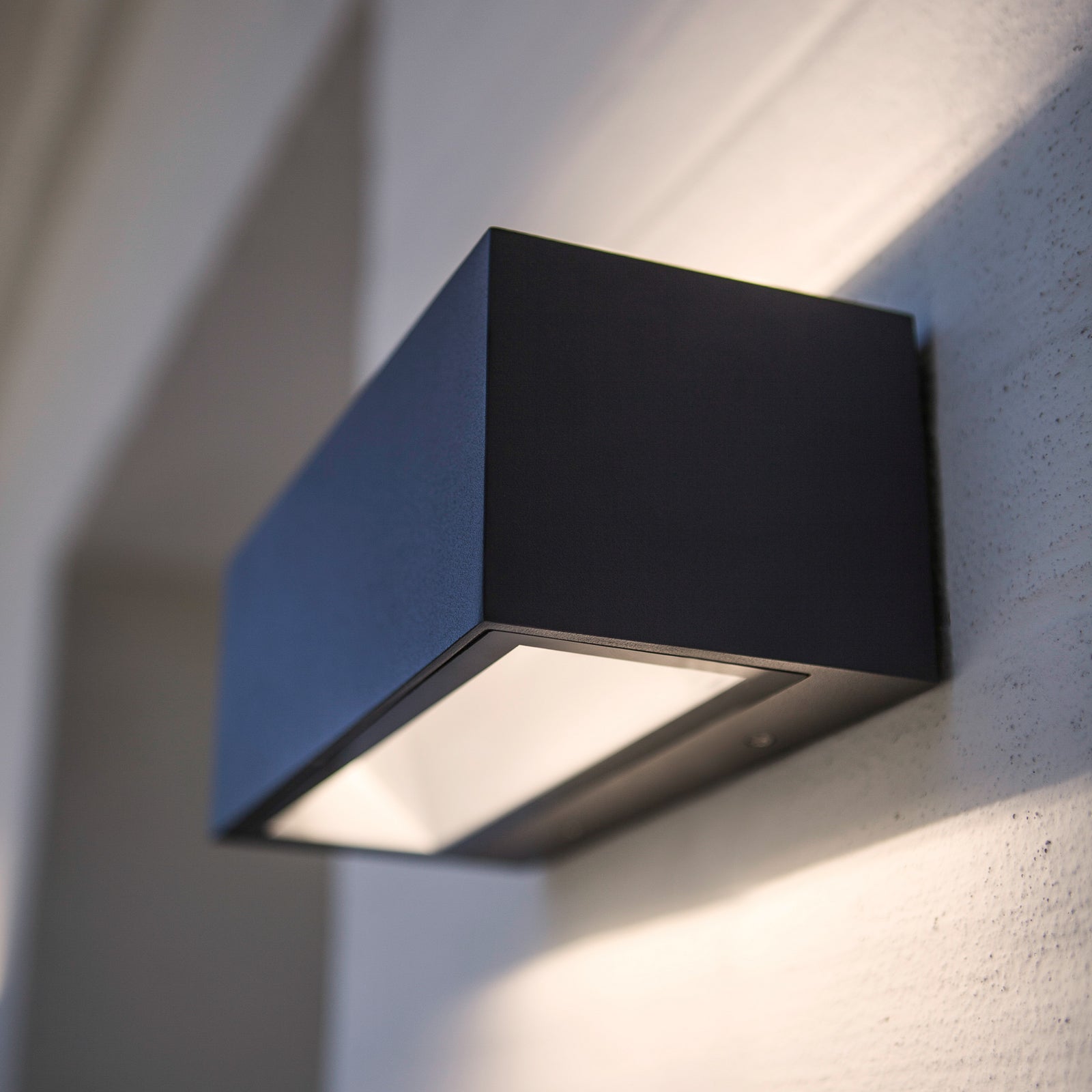 LED utevegglampe Gemini antrasitt 22 cm 3000K IP54 - LUTEC