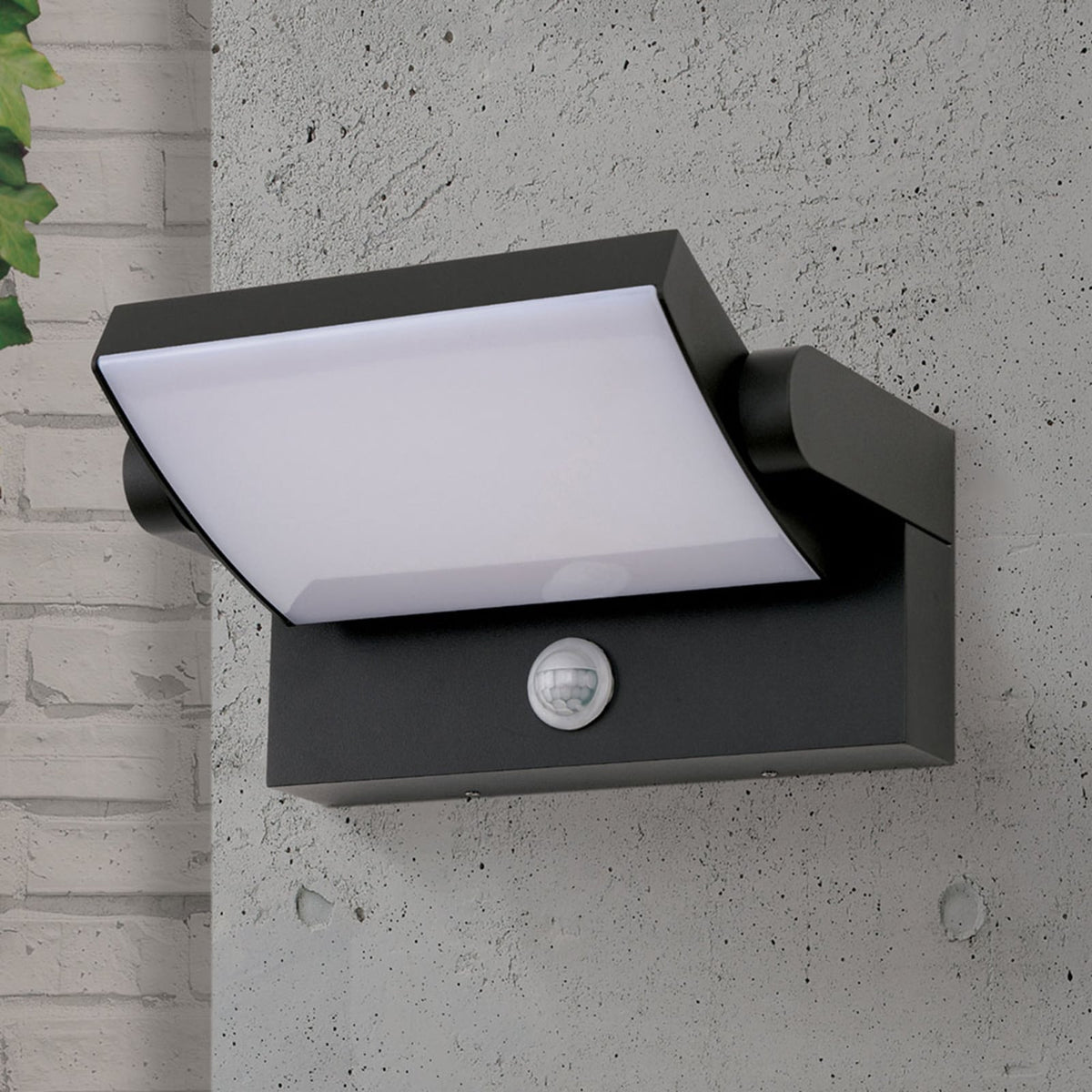 LED utevegglampe Ginger med bevegelsessensor antrasitt IP54 detalj
