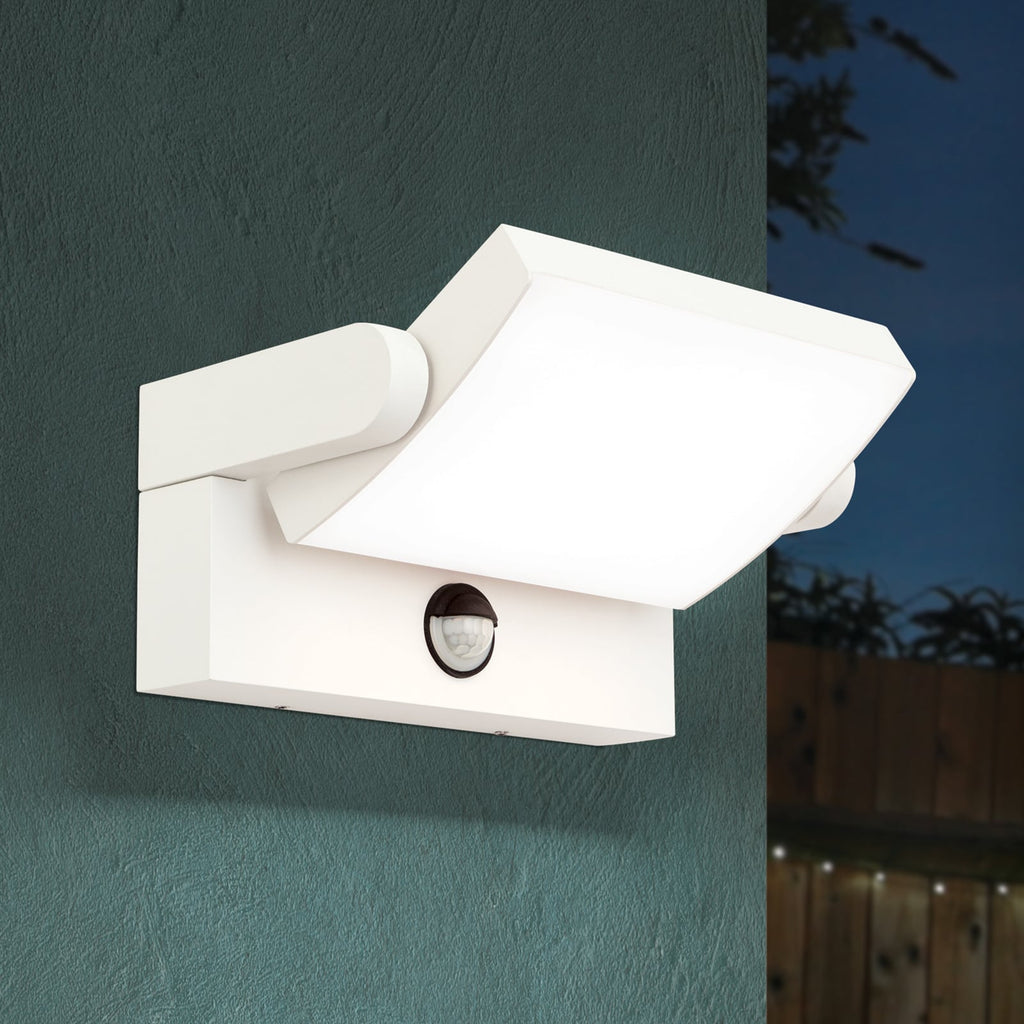 LED utevegglampe Ginger med bevegelsessensor hvit IP54 forfra