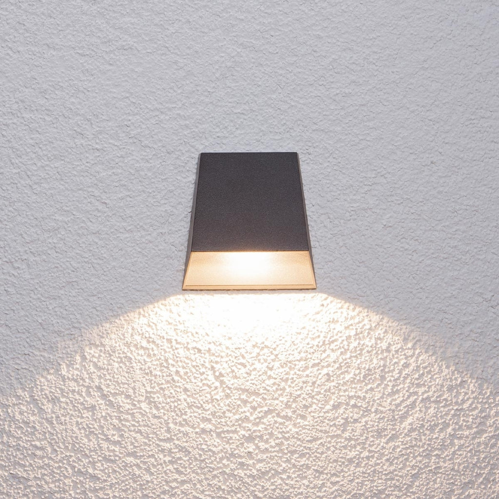 LED utevegglampe Hanno antrasitt aluminium IP54 forfra