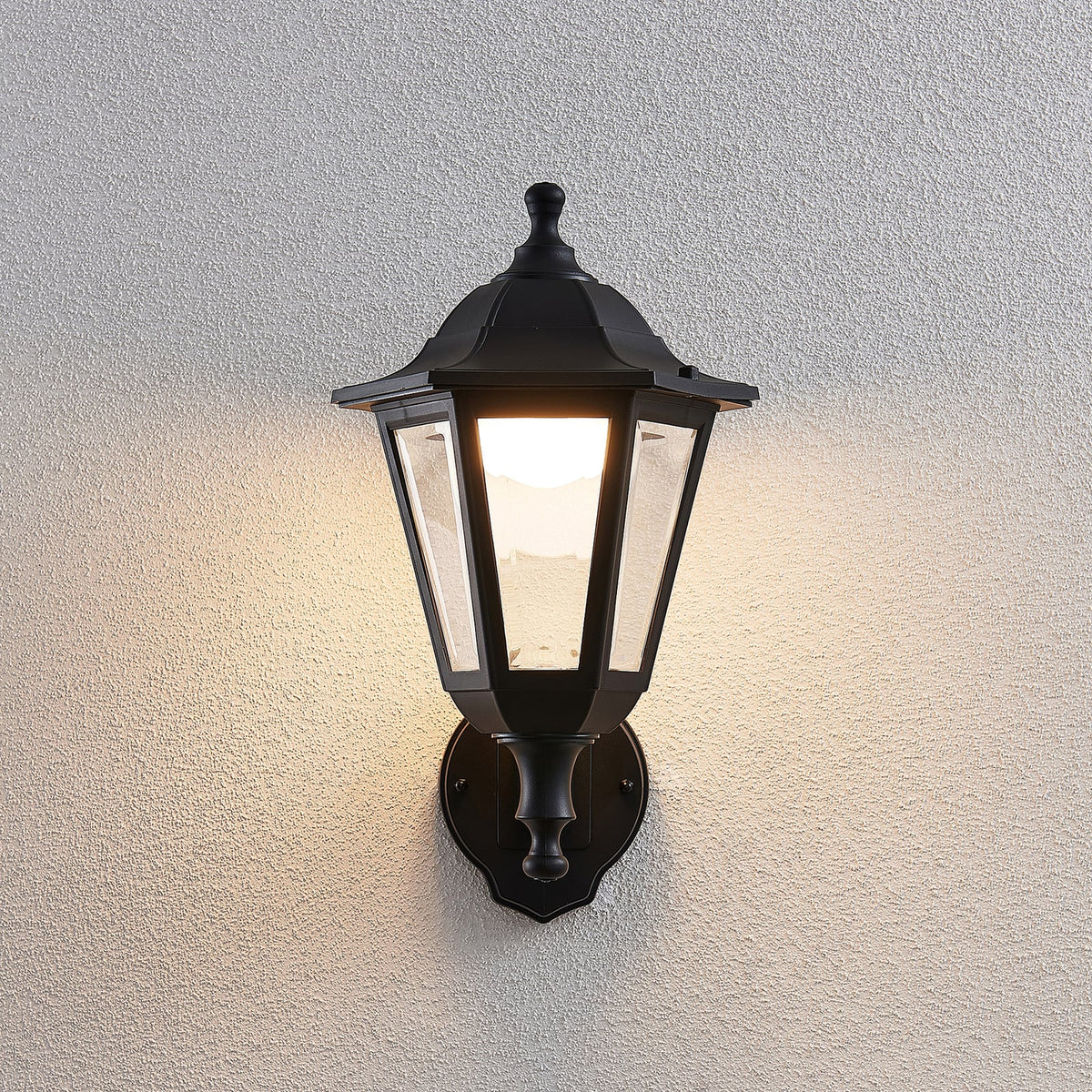 Detaljbilde av LED utevegglampe Iavo lanterneform svart