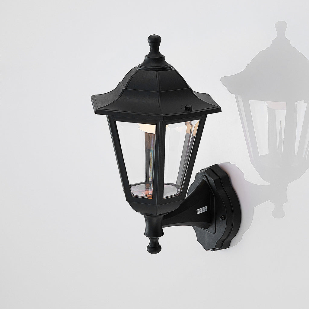 LED utevegglampe Iavo lanterneform svart sett fra siden