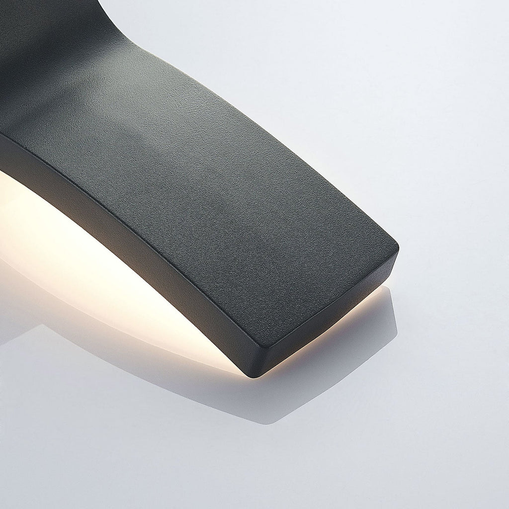 LED utevegglampe Ilvita med bevegelsessensor antrasitt sensor og lampe
