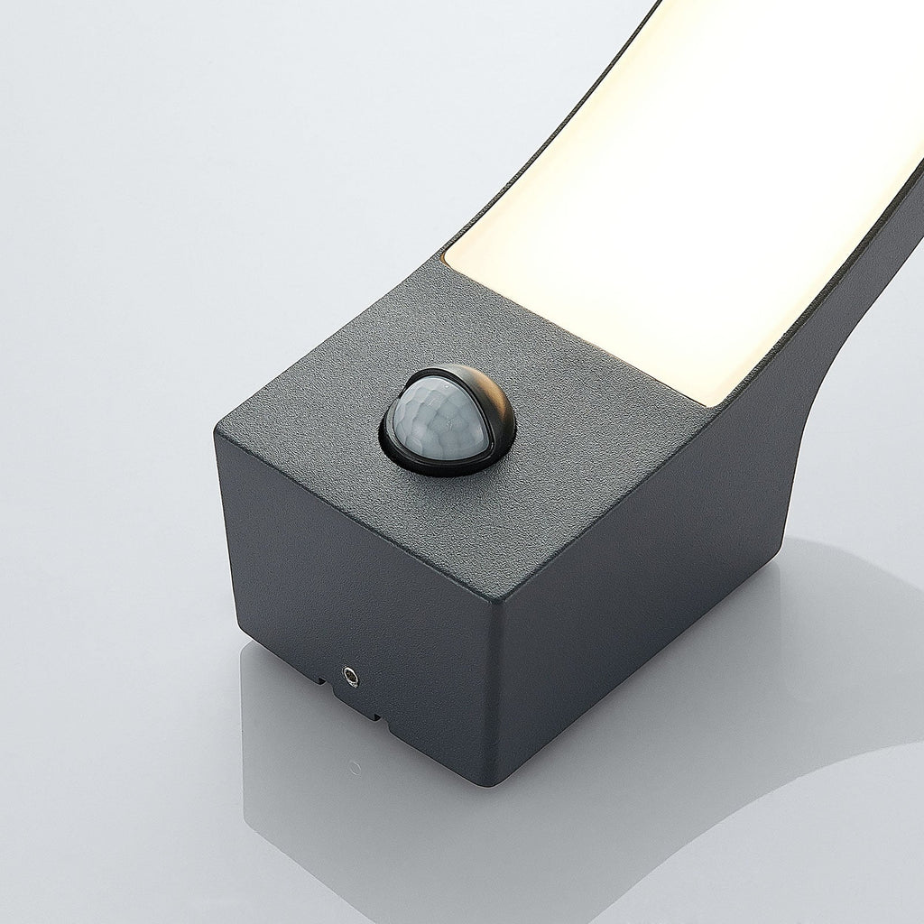 LED utevegglampe Ilvita med bevegelsessensor antrasitt sett fra siden