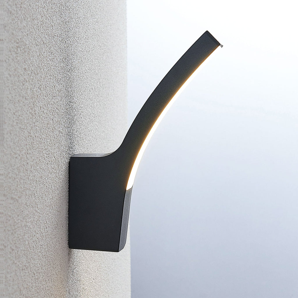Sideprofil av LED utevegglampe Ilvita buet antrasitt IP54