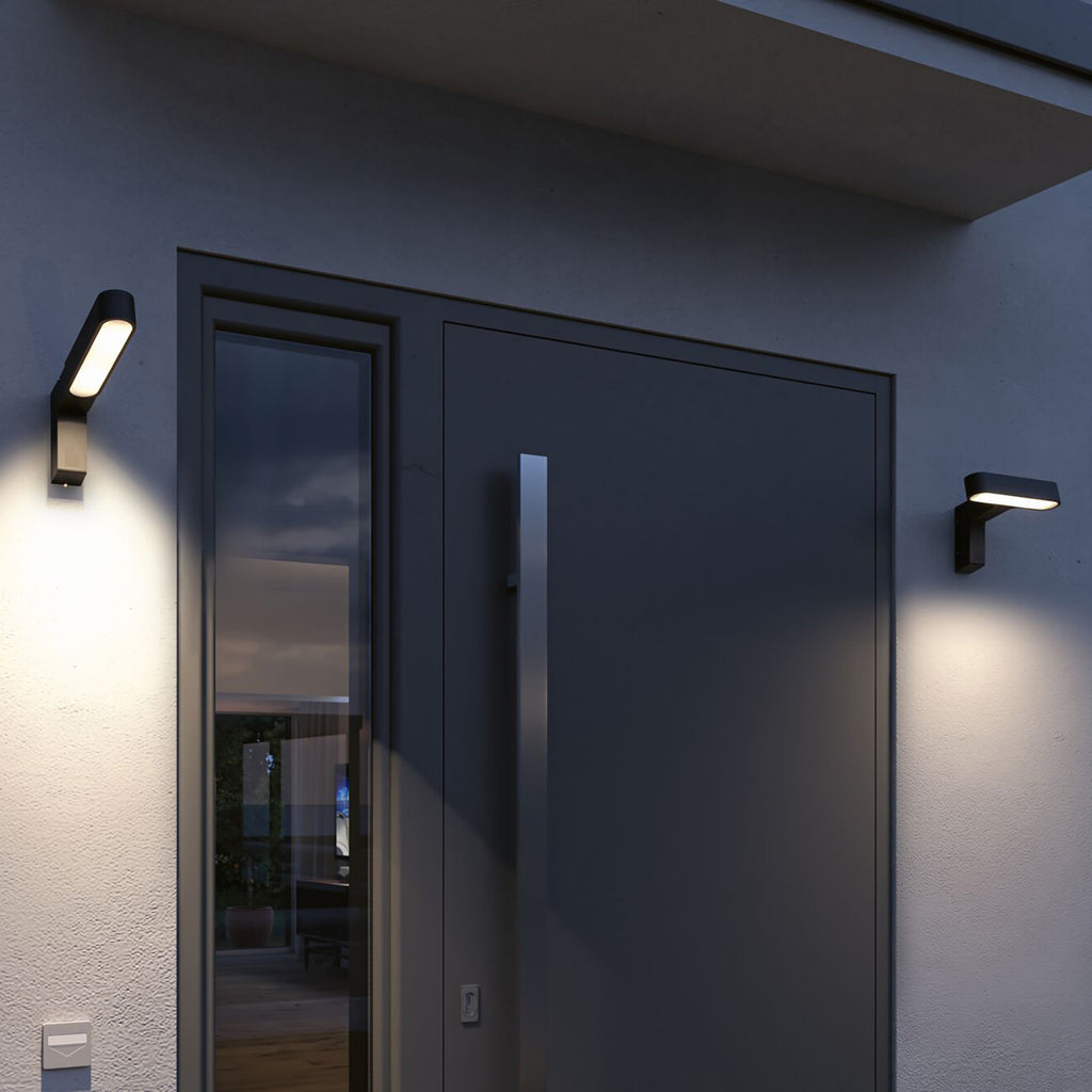 LED utevegglampe Ito vertikal med bevegelsessensor sideprofil