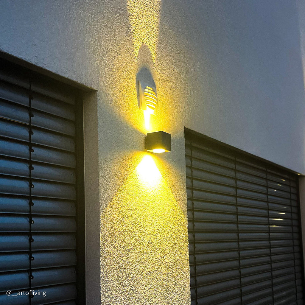 LED utevegglampe Jarno antrasitt aluminium lysmønster
