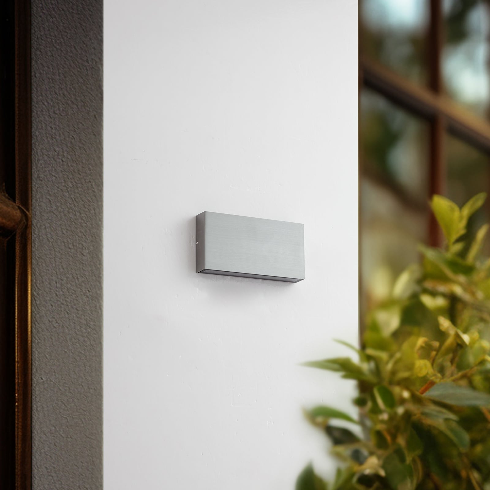 LED utevegglampe Jarte sølv aluminium detalj