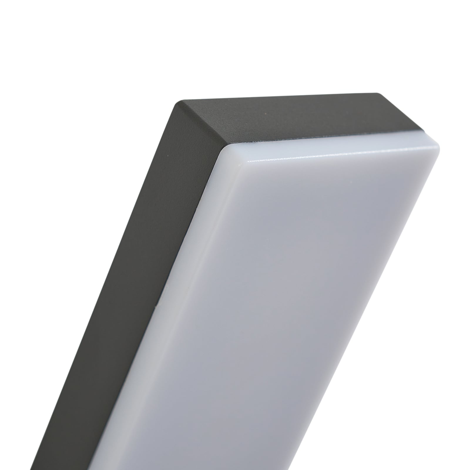 Nærbilde av bevegelsessensor på LED utevegglampe Korvik