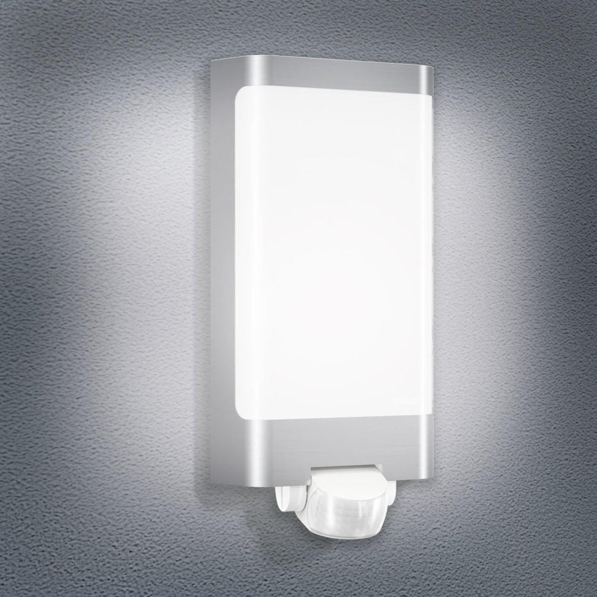 LED utevegglampe L 240 S med bevegelsessensor rustfritt stål IP44 forfra