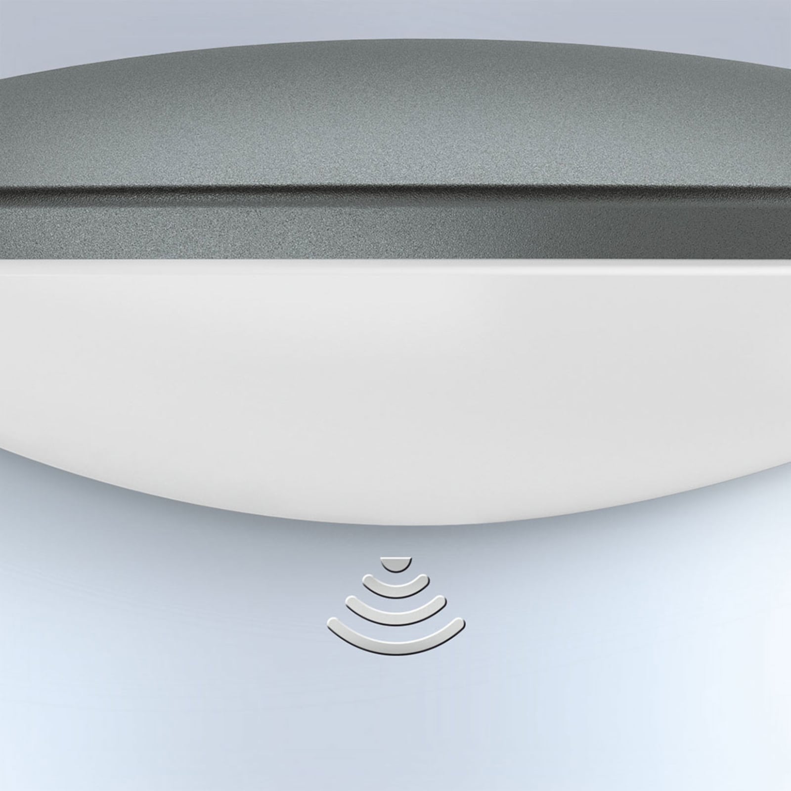 LED utevegglampe L 825 SC med iHF-sensor antrasitt nærbilde