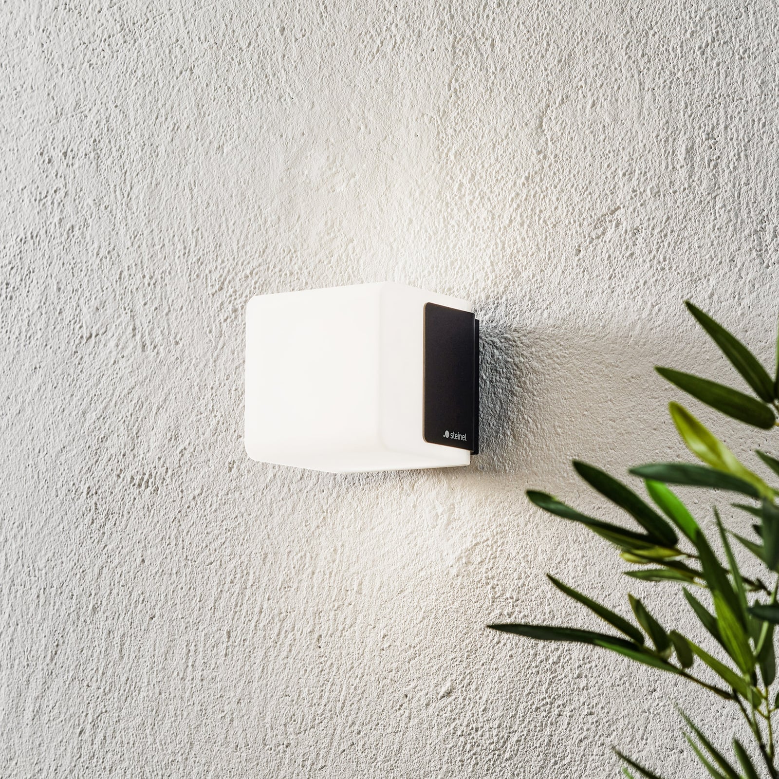 LED utevegglampe L 835 C Bluetooth antrasitt front
