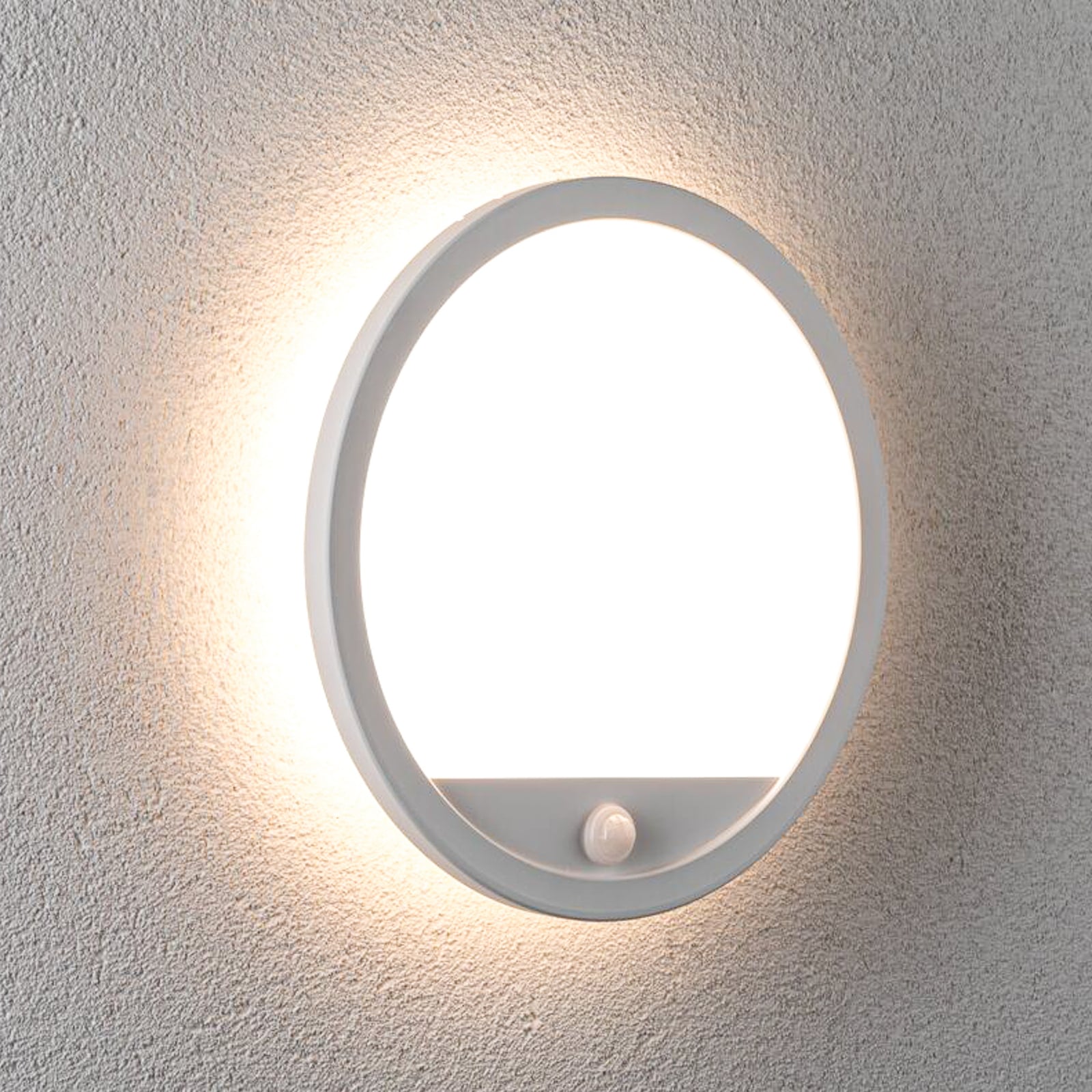 Montert LED utevegglampe Lamina ved inngangsparti