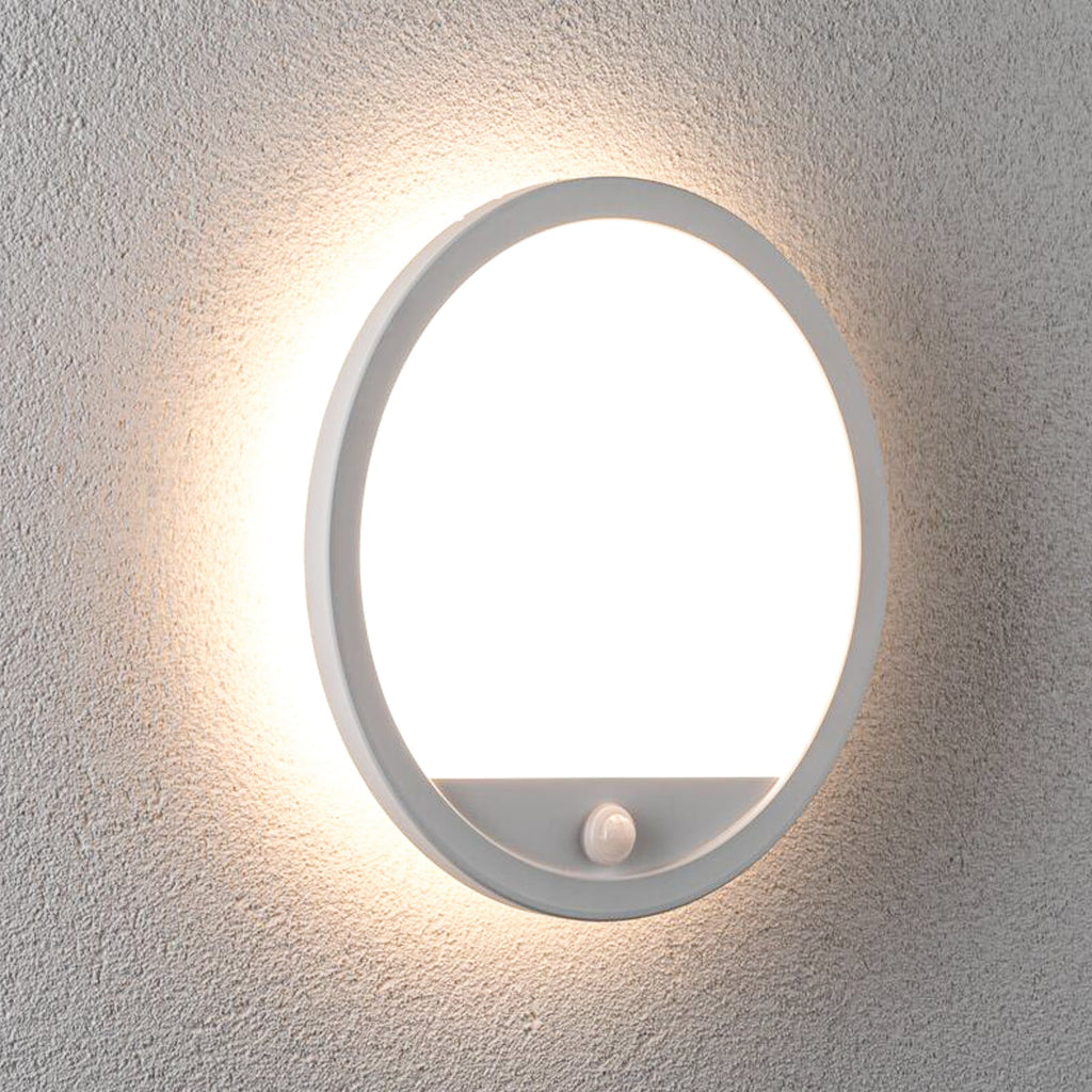 Montert LED utevegglampe Lamina ved inngangsparti
