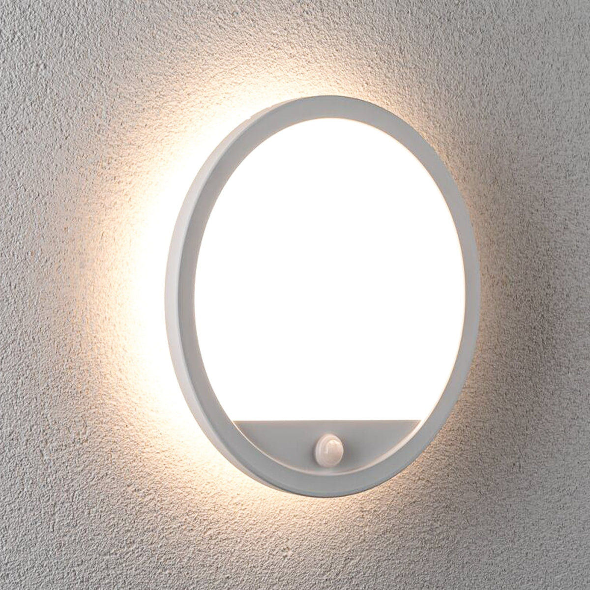 Montert LED utevegglampe Lamina ved inngangsparti