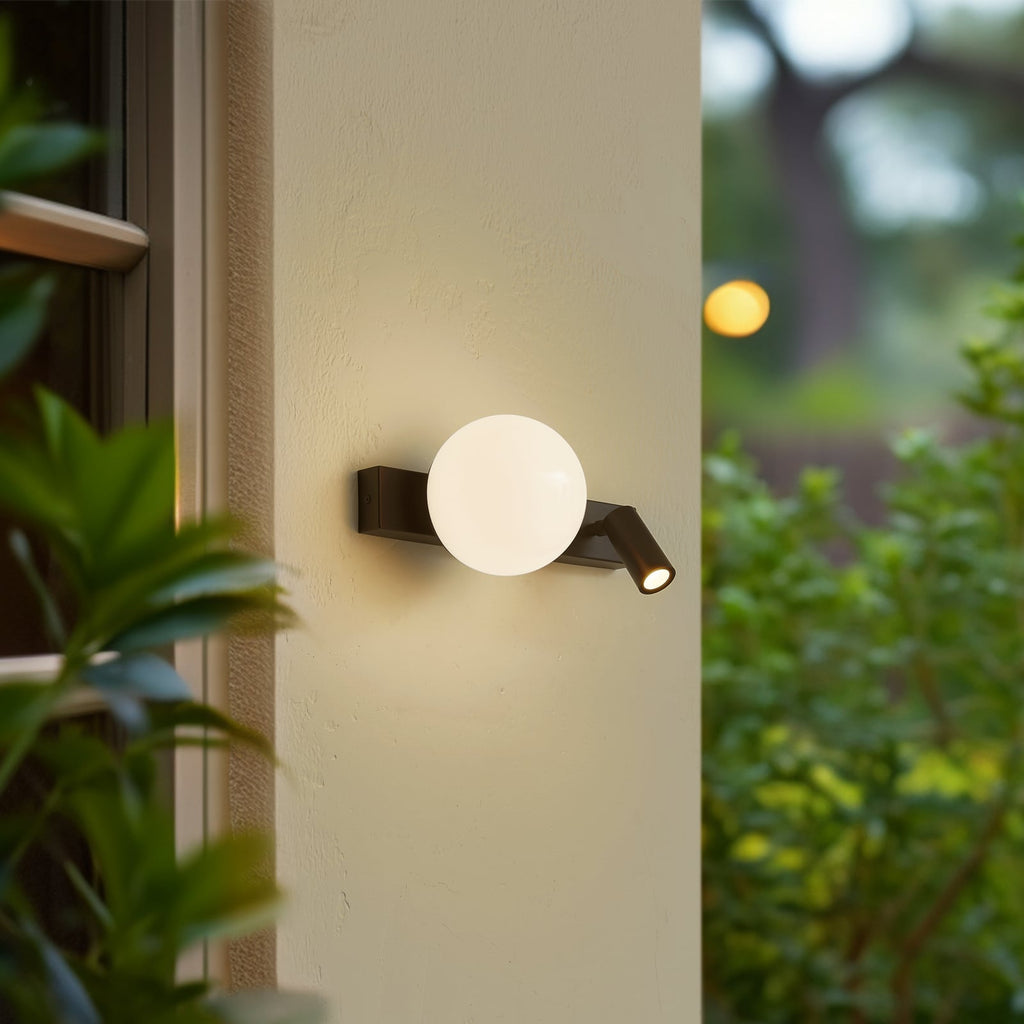 Bakside av LED utevegglampe Larcie med bevegelsessensor