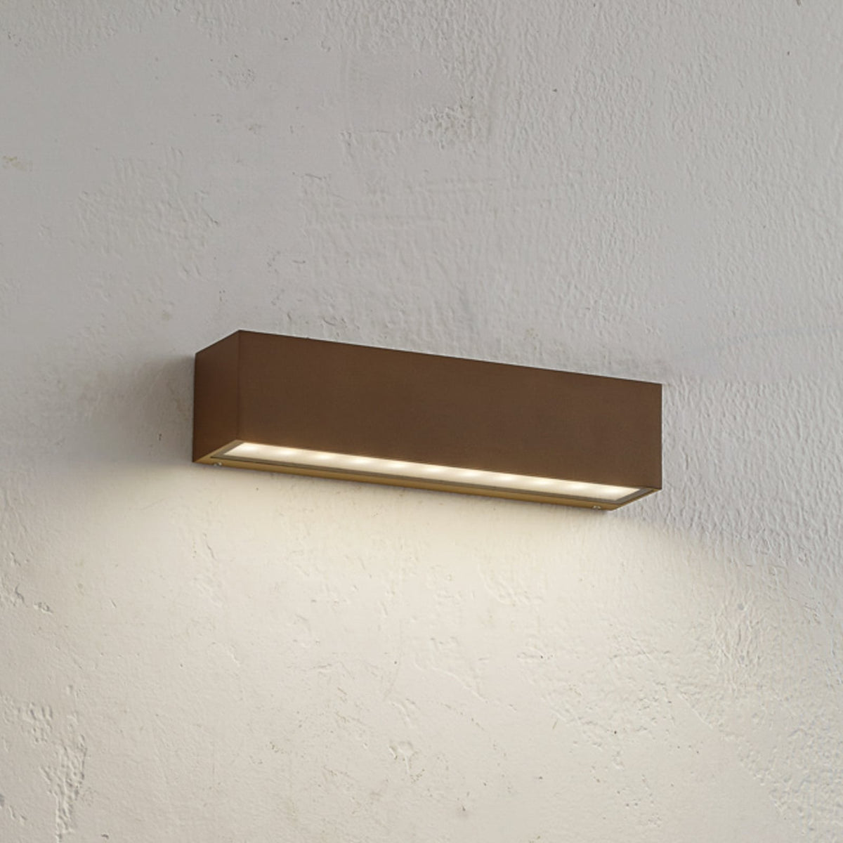 LED utevegglampe Lengo brun forfra