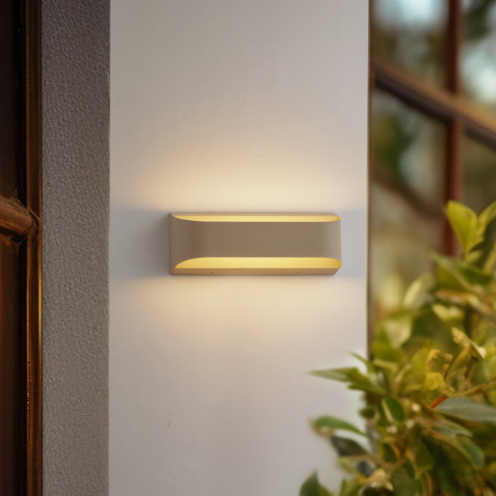 LED utevegglampe Lenore beige aluminium bakside