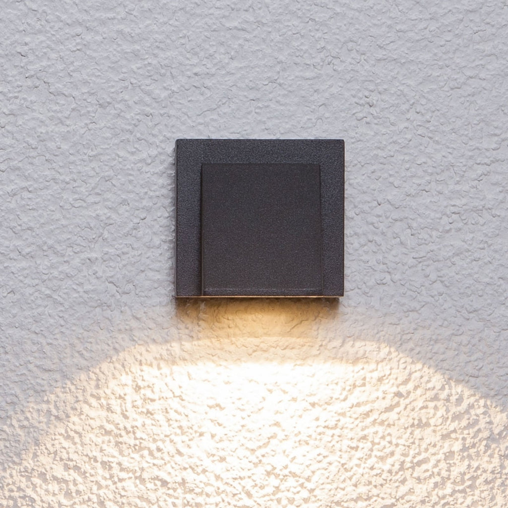 Montert LED utevegglampe Marik grafitt aluminium på vegg
