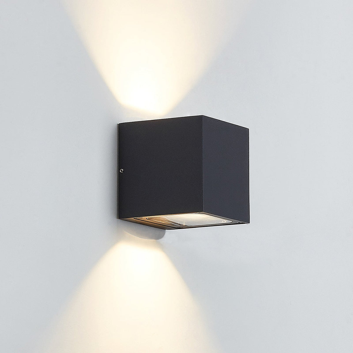 LED utevegglampe Merjem opp og ned 12 cm IP54 Lucande forside