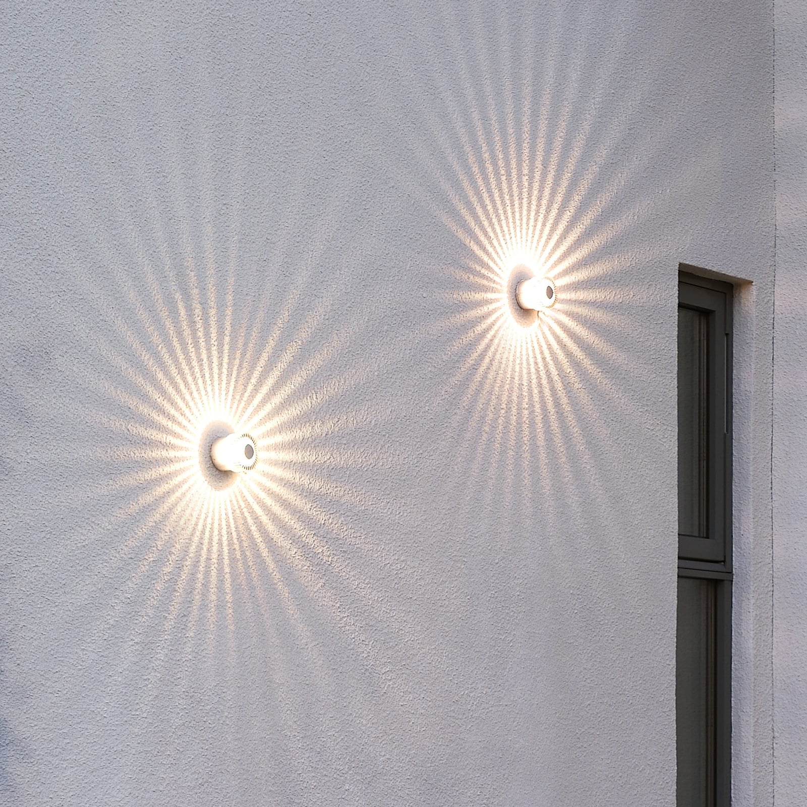 LED utevegglampe Monza rund sølv montert