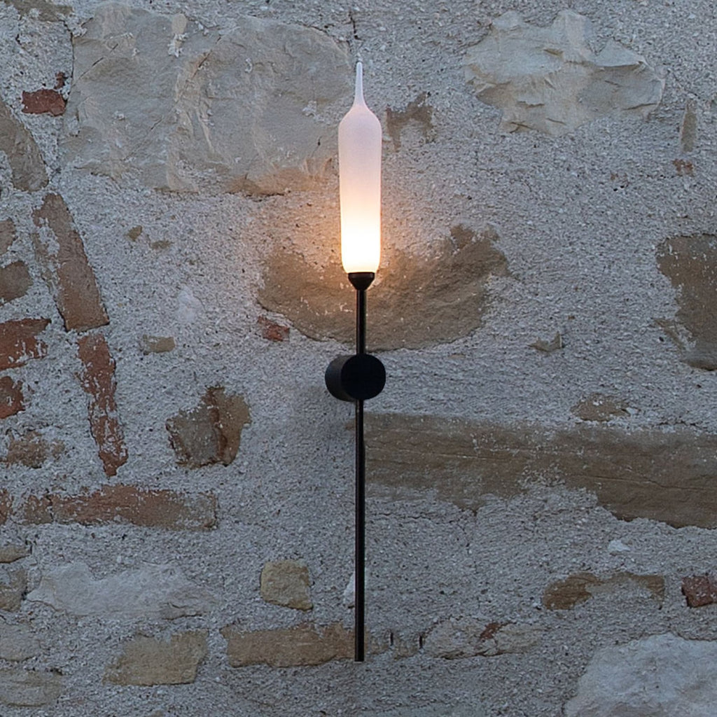LED utevegglampe Nilo aluminium svart IP44 front