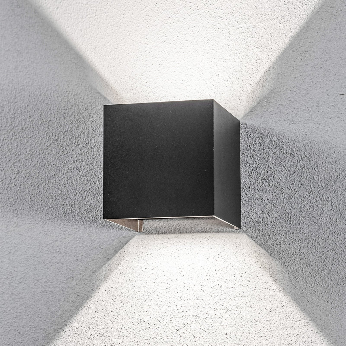 LED utevegglampe Nivar firkantet svart forfra