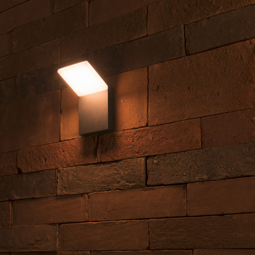 Detalj av LED utevegglampe Ordi antrasitt aluminium IP44 9W