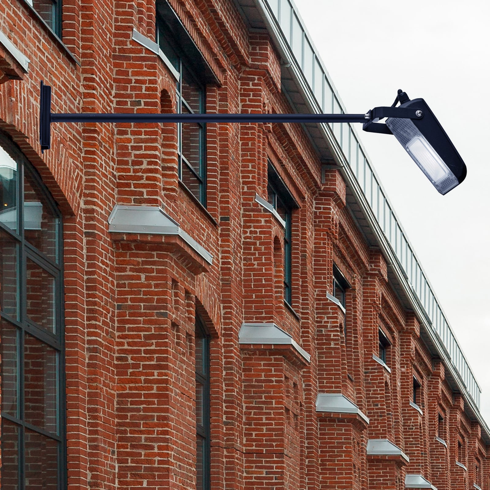 LED utevegglampe Pub med lang arm svart 9W IP65 justerbar lysretning