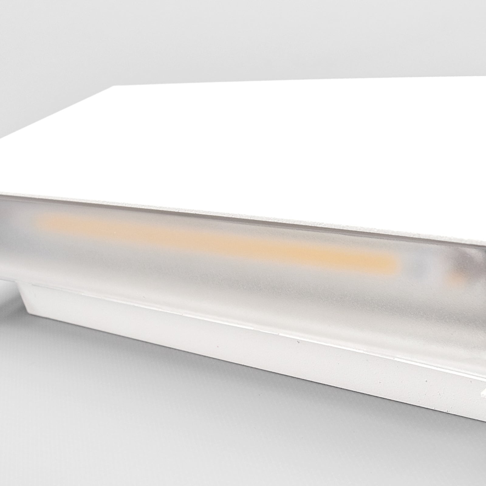 Sideprofil av LED utevegglampe Safira opp og ned hvit IP44