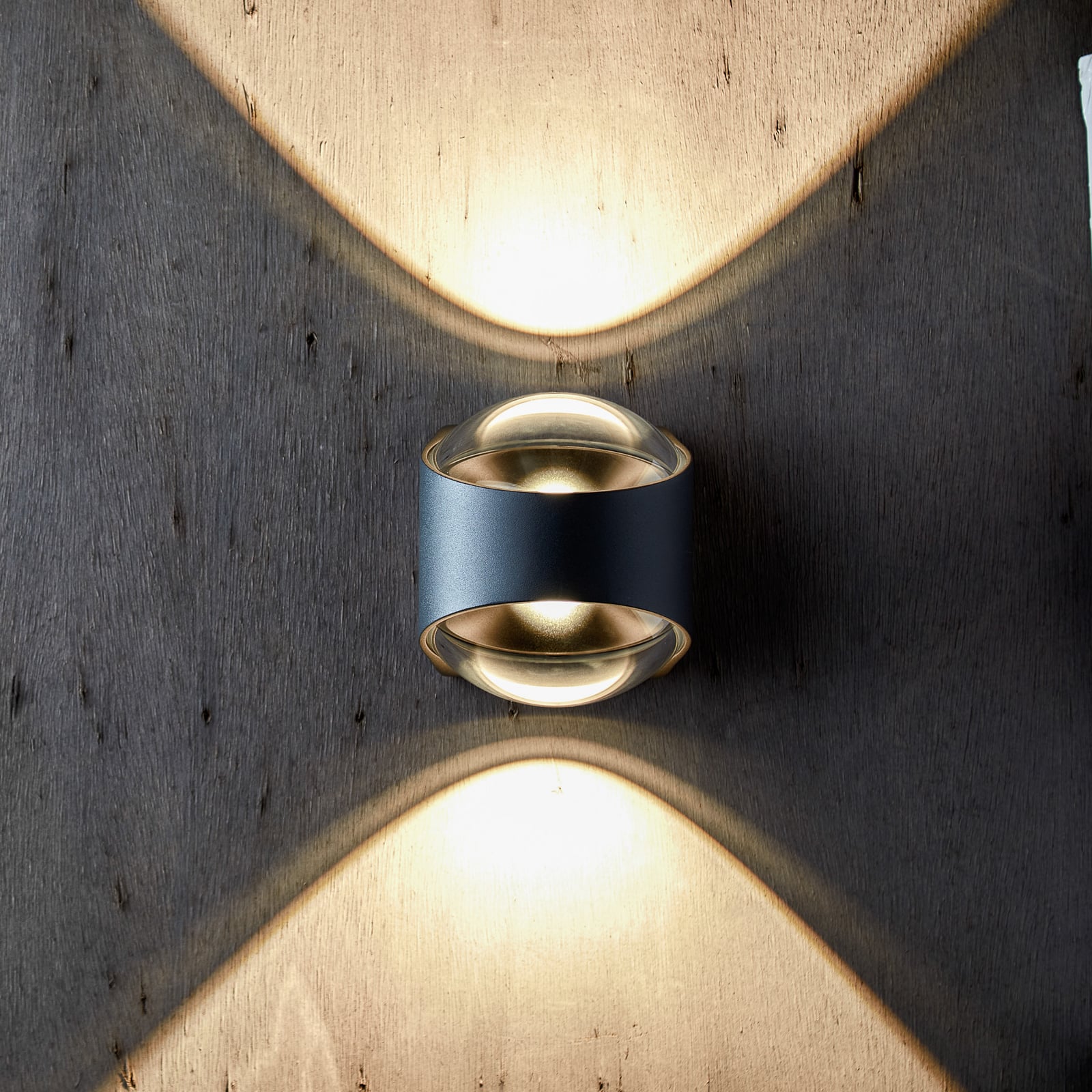 LED utevegglampe Saga opp og ned svart IP65 nærbilde