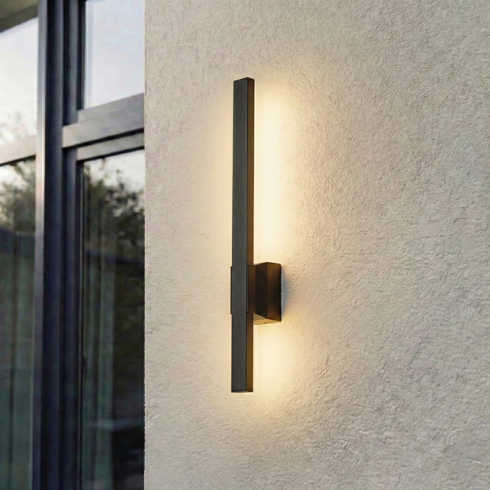 Bakside av LED utevegglampe Sakari svart aluminium 50 cm