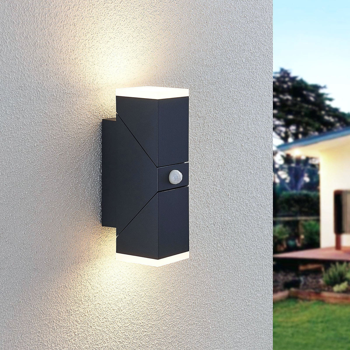 LED utevegglampe Sally antrasitt med bevegelsessensor front